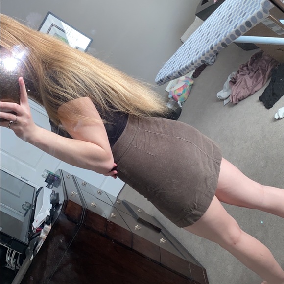 aritzia skirt - Picture 2 of 3